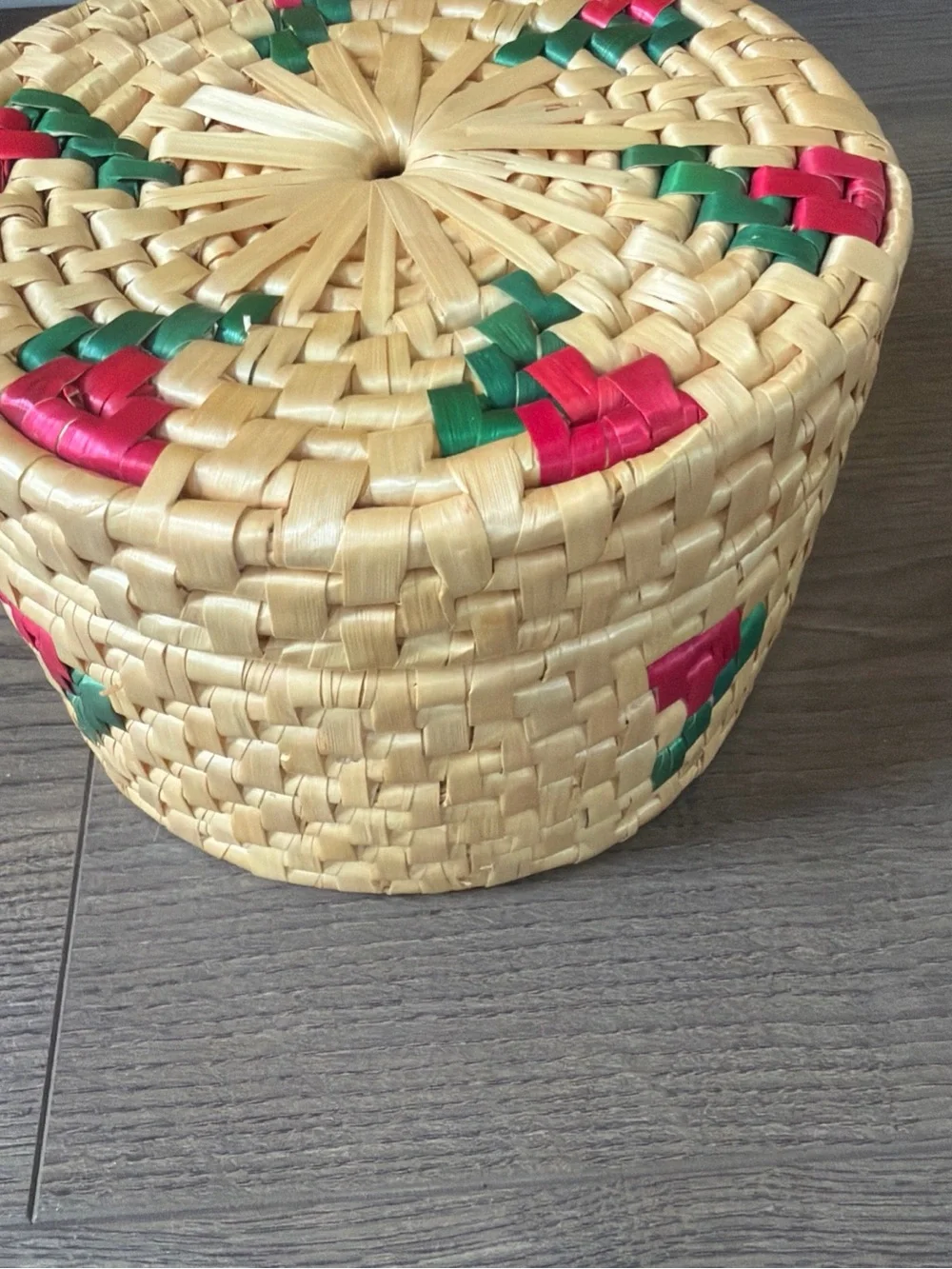 Woven Straw Decorative Storage Basket with Red and Green Accents 6x4 Lidded